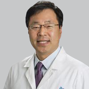 Steven S. Chung, MD, the executive director and program chair of the Neuroscience Institute and director of the Epilepsy Program at the Banner University Medical Center Dr Steven Chung